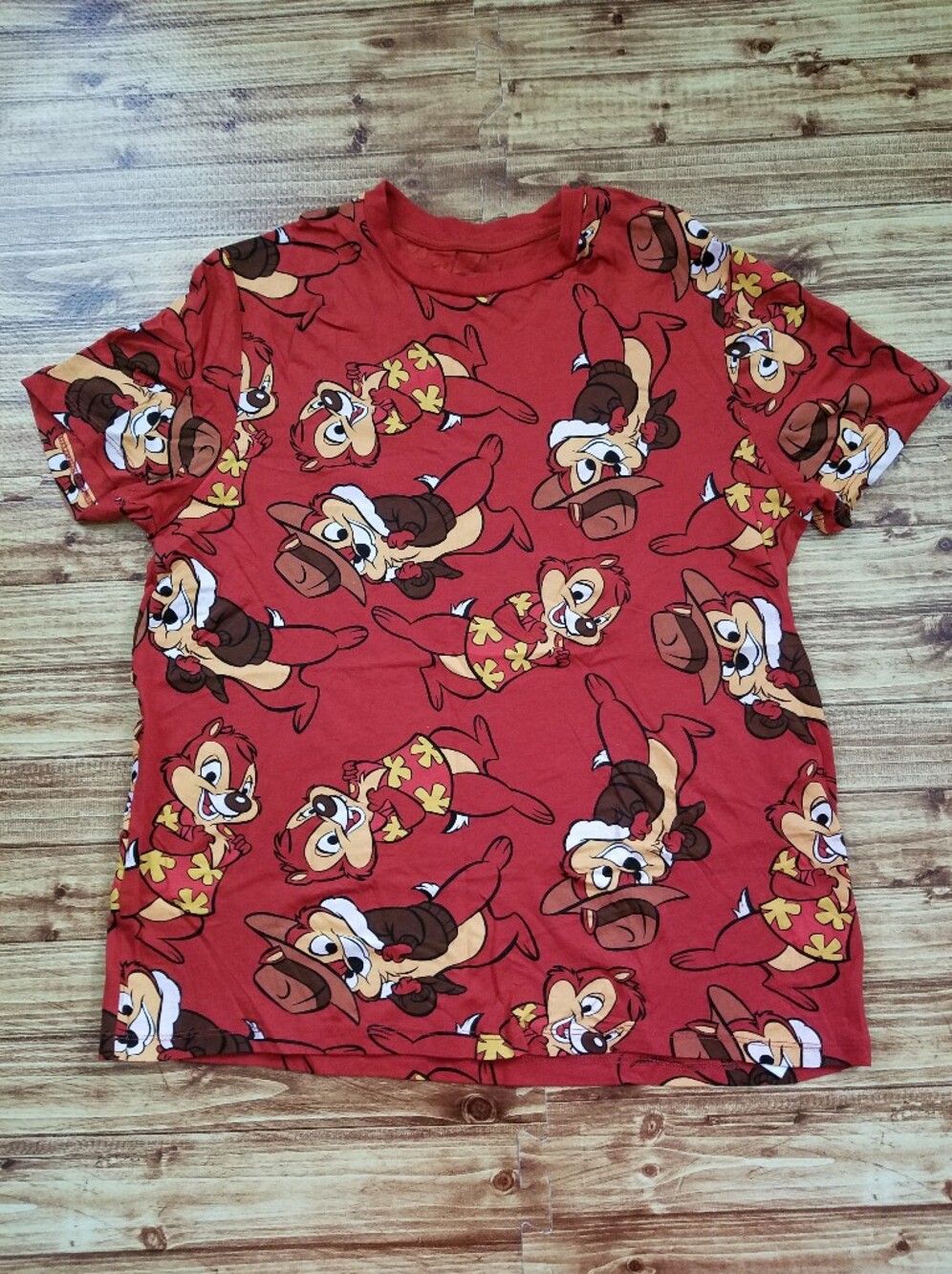 Disney Women's Large Burnt Red Chip 'n' Dale Rescue Rangers Short Sleeved Shirt
